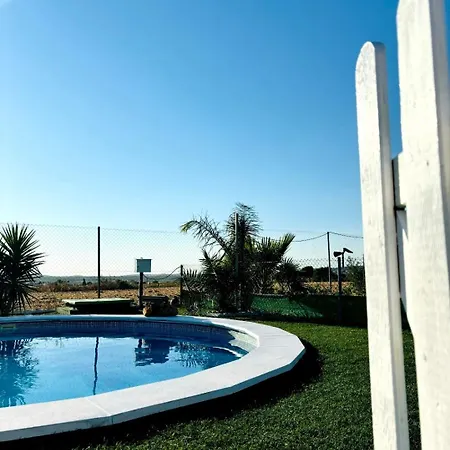 El Pequeno Oasis *